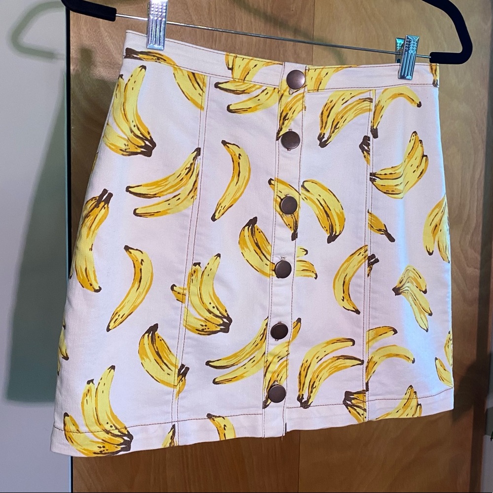 Urban Outfitters Cooperative Banana Skirt - Size S (25)